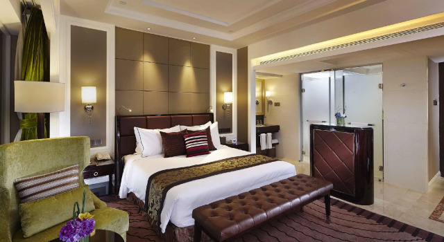 Двухместный номер Business Legend International Hotel
