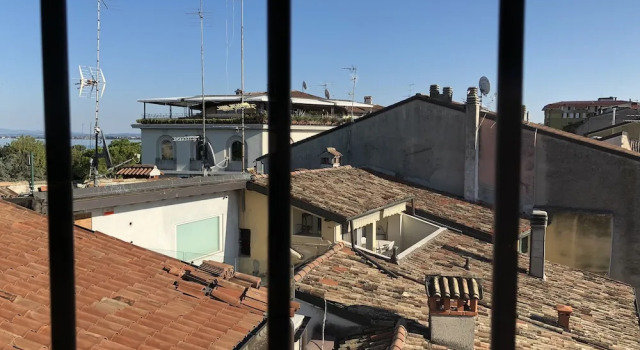 Square loft and lounge lake view, Забронировать Отель Дезенцано-дель-Гарда озеро Гарда