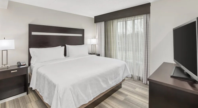 Люкс c 1 комнатой Holiday Inn Express & Suites Greenville-I-85 & Woodruff Rd by IHG
