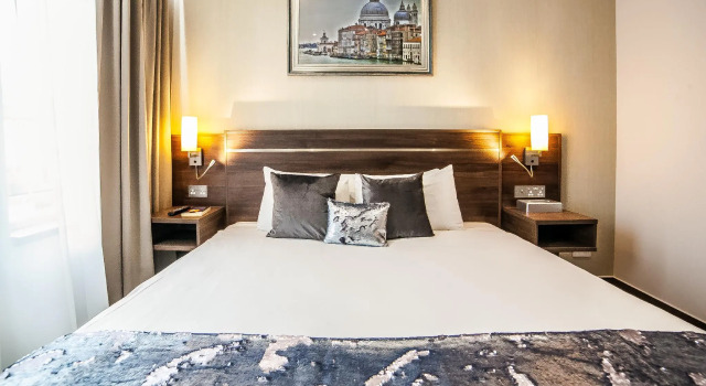 Hampton Suites Serviced Apartments, Prenota Appartamento Thames Ditton Greater London