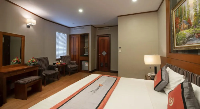 Номер Deluxe Hanoi Larosa Hotel
