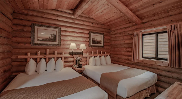 Коттедж Deluxe Cowboy Village Resort
