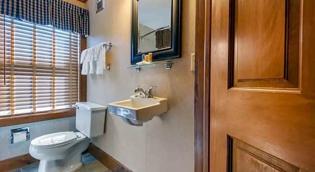 Люкс The Inn at Gran View Ogdensburg, an Ascend Collection Hotel