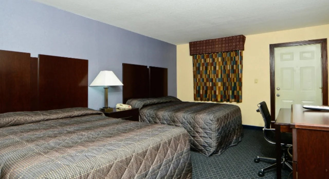 Golden Hill Inn-Danbury, Prenota Hotel Danbury Connecticut