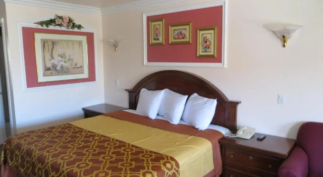 Номер Standard Azusa Inn