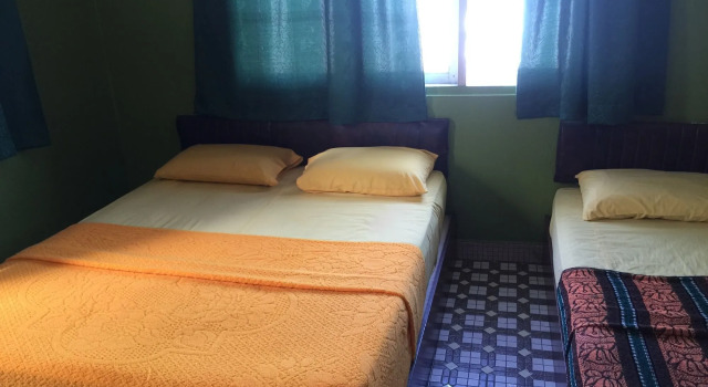Sri Cemerlang Lodge, Забронировать Отель Кота-Бару Келантан, рядом с Торговый центр Kota Bharu