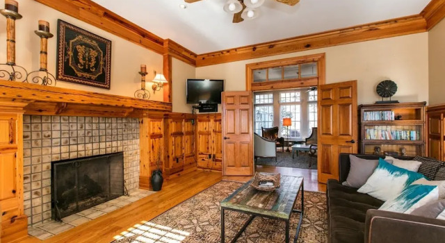 Hart House- A Luxurious Asheville Vacation Country ! 6 Bedroom Home, Book Hotel Fletcher North Carolina