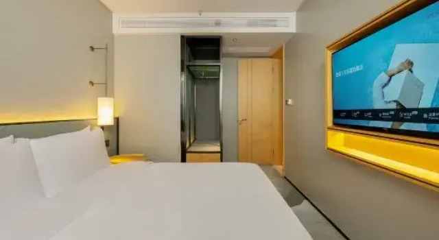 Люкс Luxury с 3 комнатами NOVOTEL HAIKOU WEST COAST