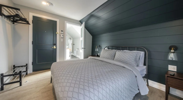 Номер Standard с балконом Square Victoria Maison Hôtelière