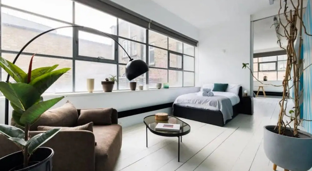 Апартаменты Bright Work Live Industrial Loft in Shoreditch