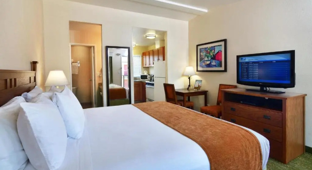 Номер Standard Lamplighter Inn & Suites at SDSU