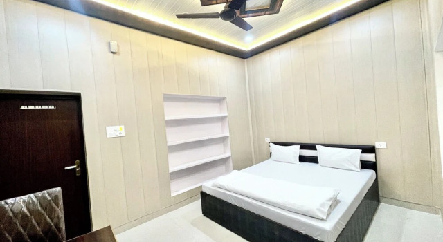 Трёхместный номер Deluxe Hotel DEV VILLA GUEST HOUSE - VARANASI