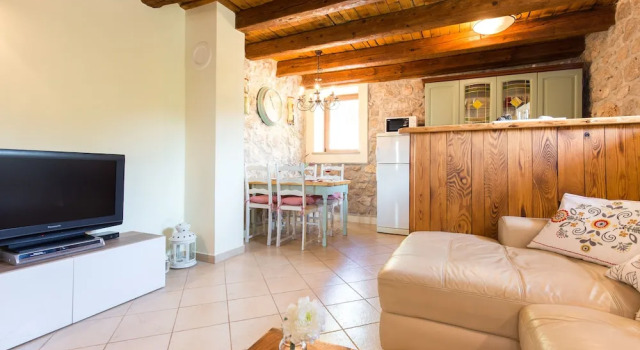 Villa Anita, Varaa Villa Hotellit Kvarner Islands uima-altaalla, Uima-allas