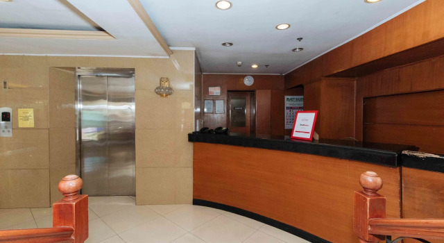 RedDoorz Plus @ Project 6 Quezon City, Забронировать Отель Кесон-Сити 