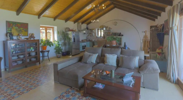 Casa De Campo La Estancia, Book Hotel Hoteller i El Chaparral med parkering, Parkering
