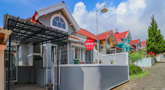Villa Cipendawa Md28 Cianjur by OYO Rooms