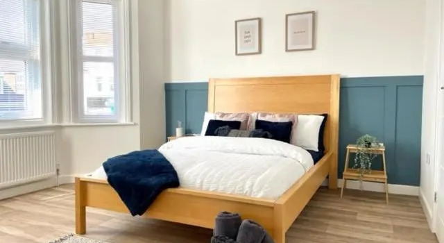 Central, Bright & Spacious Apartment - Parking Included, Varaa Huoneisto Asunnot kohteessa Merseyside, Huoneisto