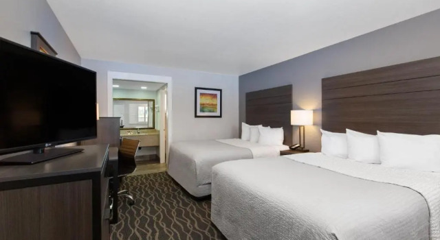 Люкс с 2 комнатами Days Inn by Wyndham Ukiah