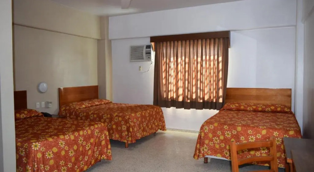 Standard Dreier Zimmer Hotel Delfines - a 2 calles del Acuario Veracruz