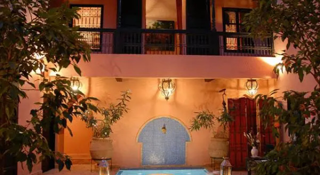 Camera Standard Riad Ajmal