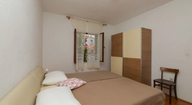 Anđa - With Large Terrace - A1-angie, Rezerwuj Hotel Hotele w Split-Dalmatia County z parkingiem, Parking