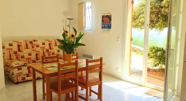House With one Bedroom in Alata, With Wonderful sea View, Furnished Ga, Varaa Hotelli  