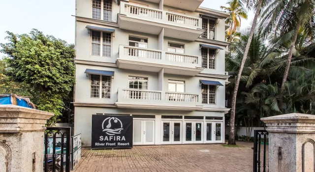 Safira River Front Resort