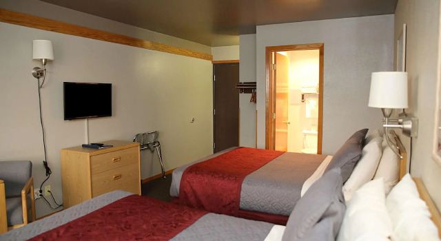 Четырёхместный номер Standard Rocker Inn