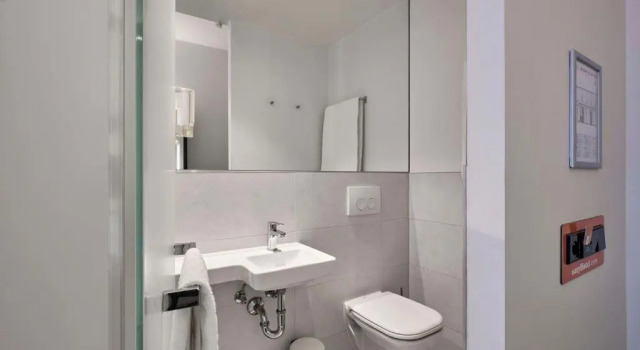 Двухместный номер Standard easyHotel Brussels City Centre