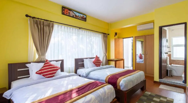 Двухместный номер Deluxe с балконом Deepjyoti Inn & Homestay