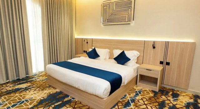 Трёхместный семейный люкс The S Square Airport Hotel