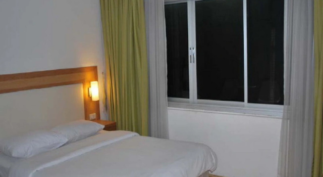 Двухместный полулюкс Suriwongse Hotel