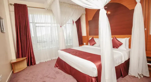 Cold Springs Hotel - Homabay, Rezerwuj Hotel Hotele w Homa Bay z parkingiem, Parking