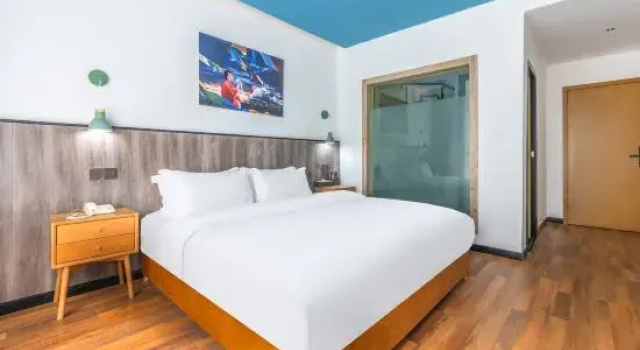 Люкс Li Xiangguo Wenquan Homestay
