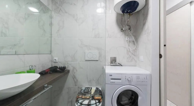 Апартаменты 5 min walk from Yumbo 208