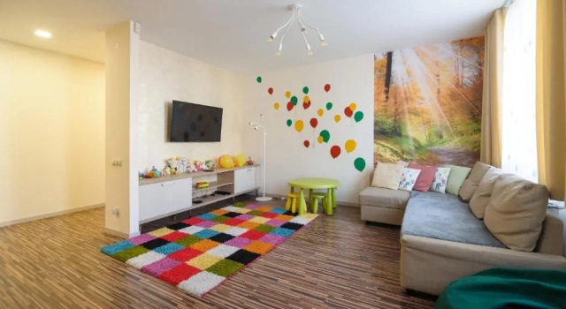 Colored balloons - 3 bedrooms, 3 bathrooms, equipped large apartments, Prenota Appartamento Leopoli Lviv