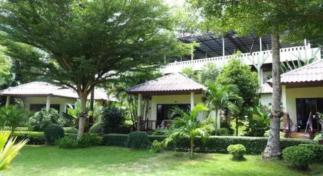 Семейное бунгало Superior Koh Chang Bailan Beach Resort