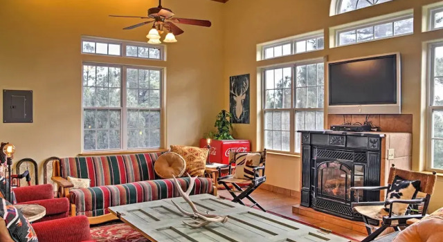 Quiet Ruidoso Hideaway - 2 Mi to Grindstone Lake!, Varaa Lomakoti Ruidoso New Mexico