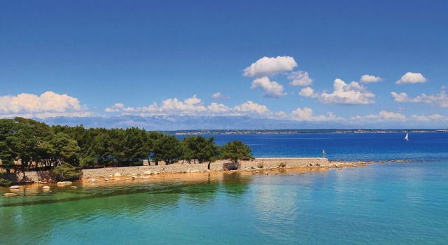 Nice Apartment in Ugljan With Wifi and 2 Bedrooms, Reservar Apartamento Island Ugljan Ugljan Island