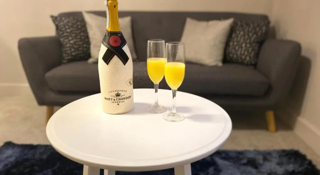 Апартаменты Private Luxury Room Southampton (Adults Only)