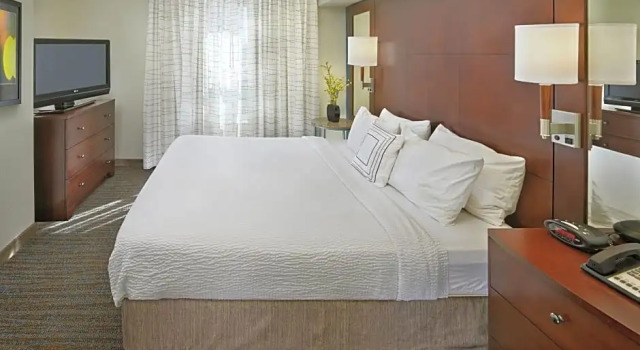 Четырёхместный люкс с 2 комнатами Residence Inn by Marriott Waldorf