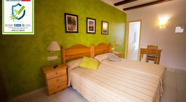 Номер Standard Hotel Ca Lamagat