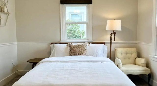 Modern 2 Bedroom Farmhouse Cottage with Hot Tub in Snohomish, Buchen Sie Ferienhaus Snohomish Washington (state)