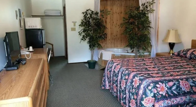 East Kootenay Motel