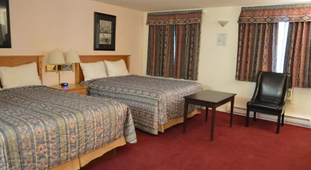 Четырёхместный номер Deluxe Western Traveller Motel