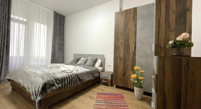 Essenza Charming Two Bedroom Apartment