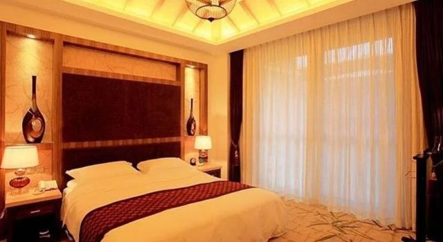 Hui Feng Hotel, Prenota Hotel Chengdu Sichuan