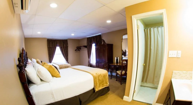 The Sherwood Hotel, Book Hotel Greene New York State