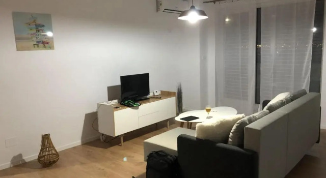 Апартаменты Chronos Apartment - Modern and Stylish