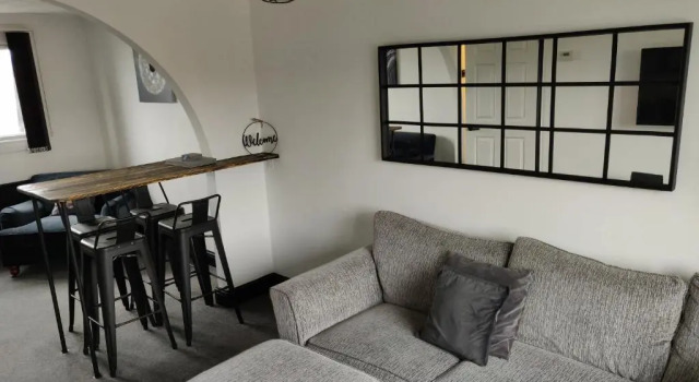 Апартаменты Riverside Park Penthouse Apt 1BR Parking St Neots